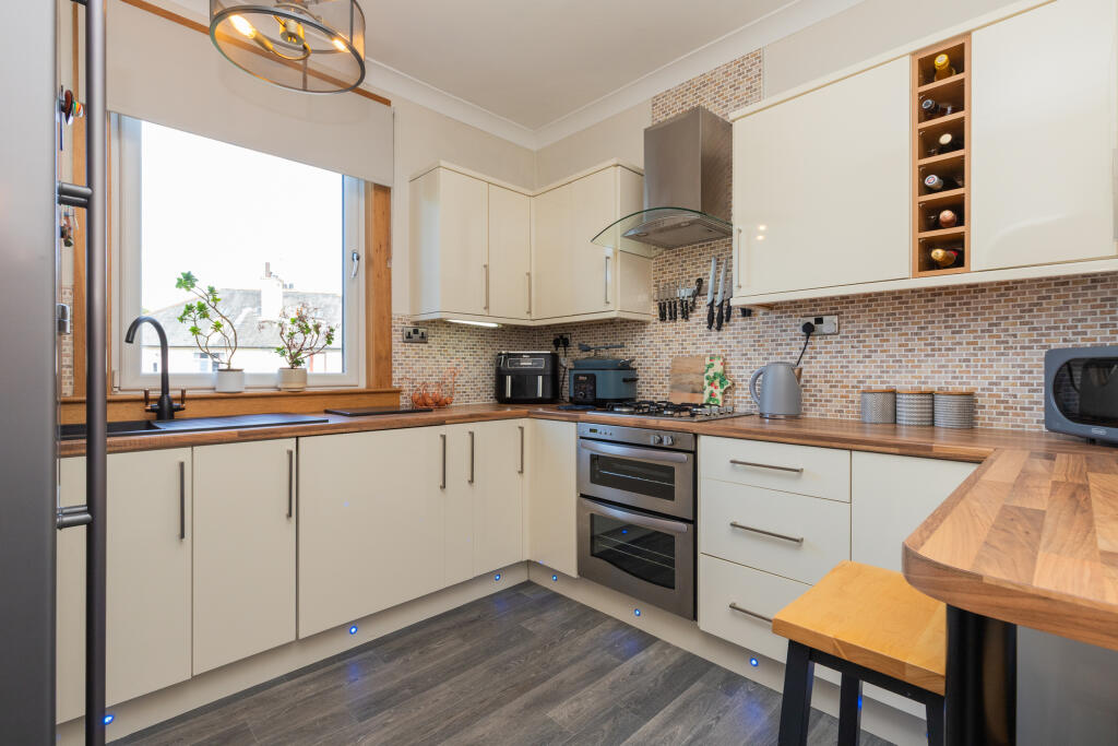 Apartment in Glasgow - View 5