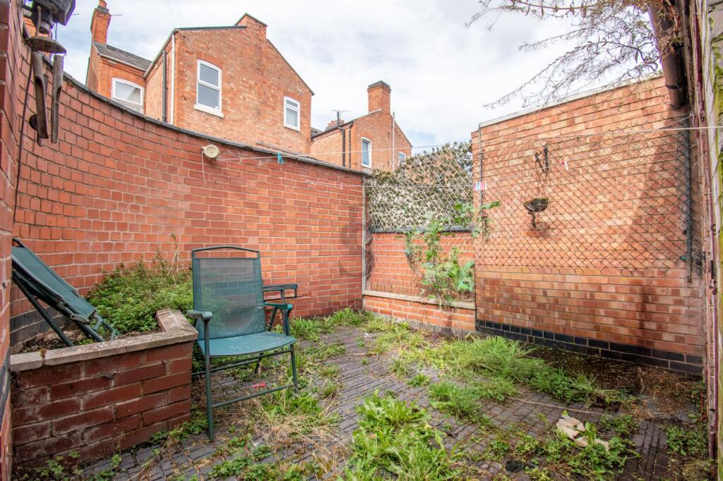 House in Leicester, City of Leicester - More