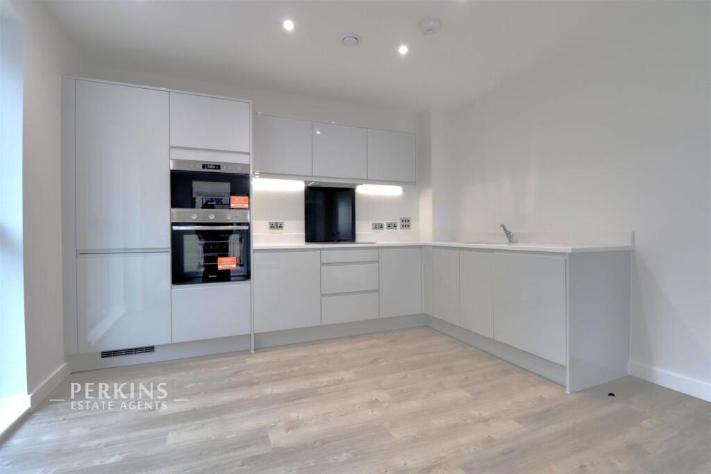 Main image of property: Brentford, TW8