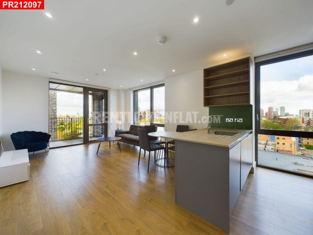 Main image of property: Poplar – 2 Bedrooms Flat