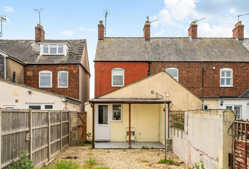 Main image of property: Avenue Terrace, Stonehouse, Gloucestershire, GL10