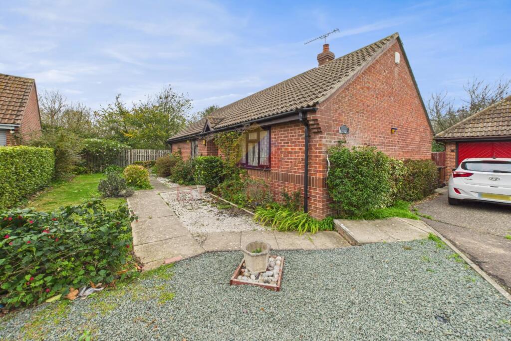 3-bed house on Capel Park, Kirby Cross, £325,000