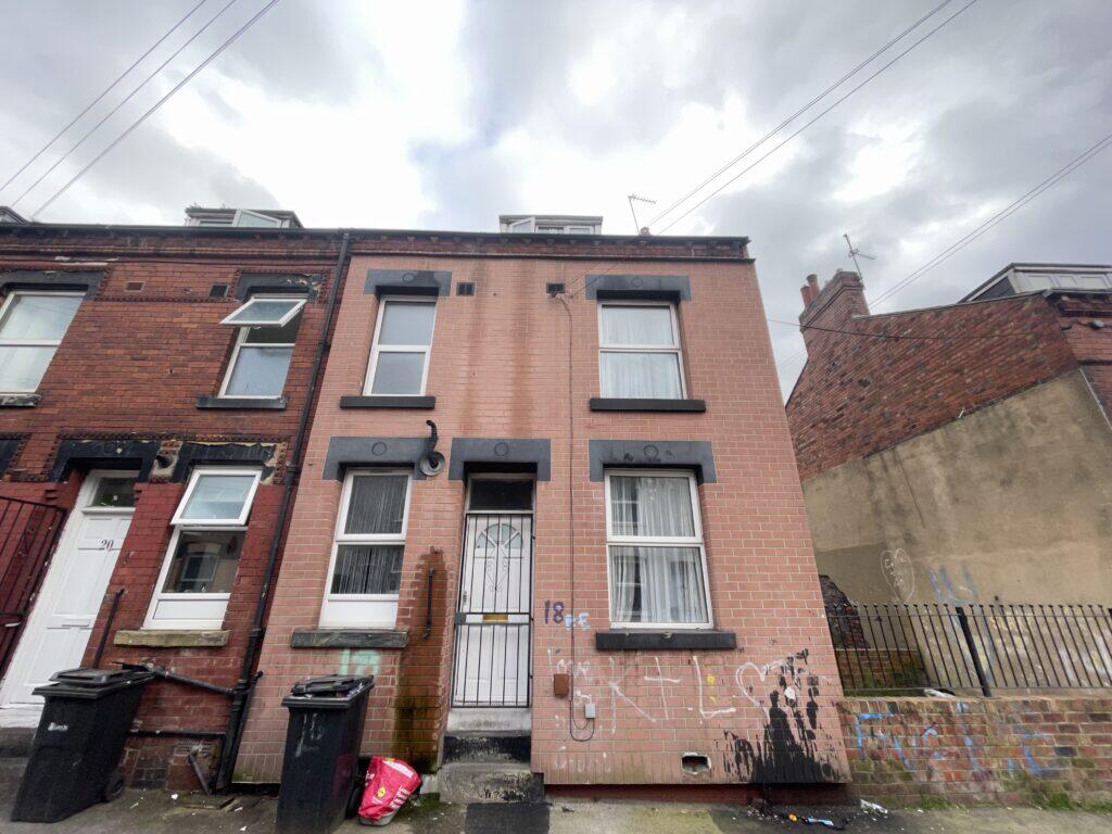 Main image of property: Compton View, Leeds, LS9