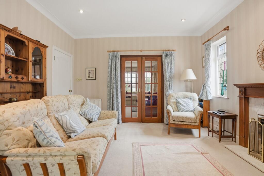 22 Laggan Road, Newlands, G43 2SY photo 4