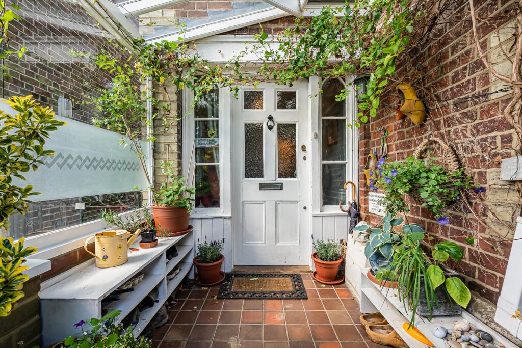 West End Lane, Essendon, Hatfield, AL9