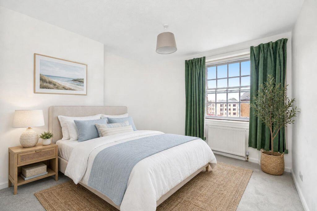 Apartment in Edinburgh - More