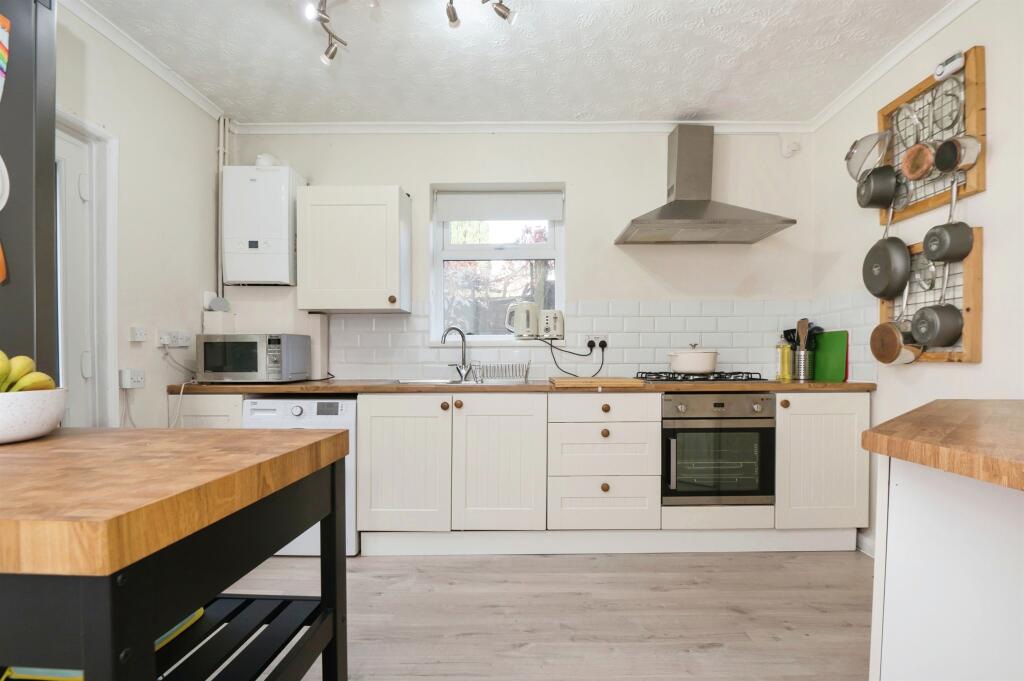 House in Southampton - View 5