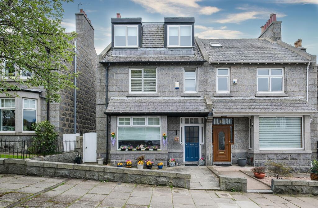 Main image of property: Devanha Gardens South, Aberdeen