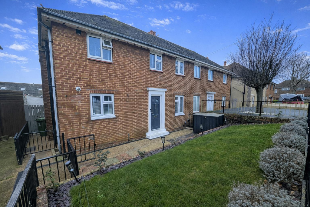 Main image of property: Peterborough Road, Wymering