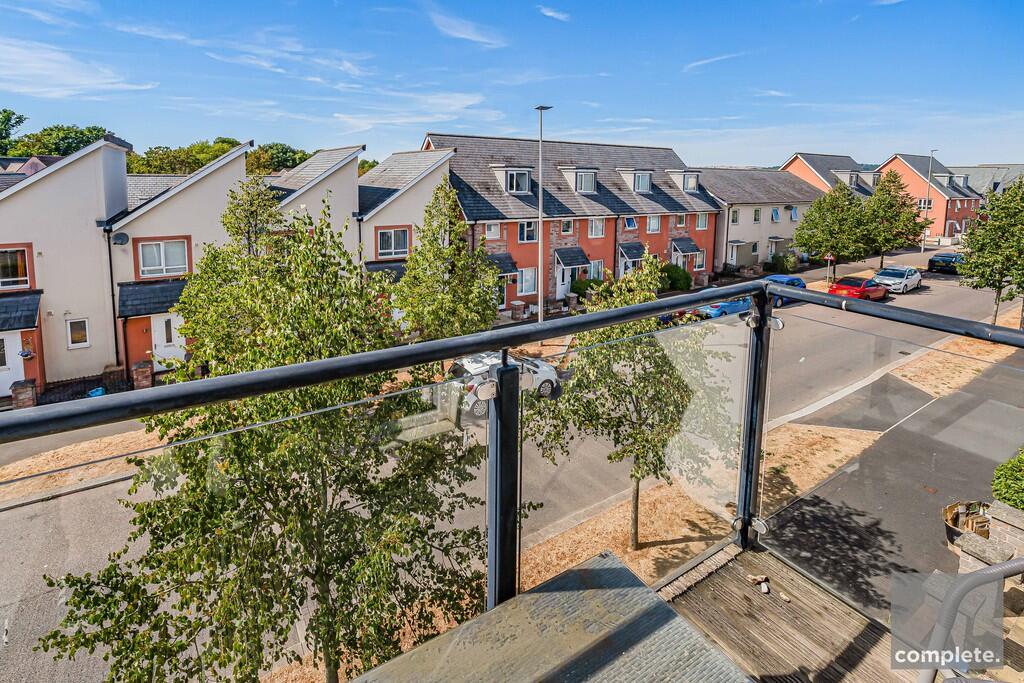 Apartment in Exeter - More