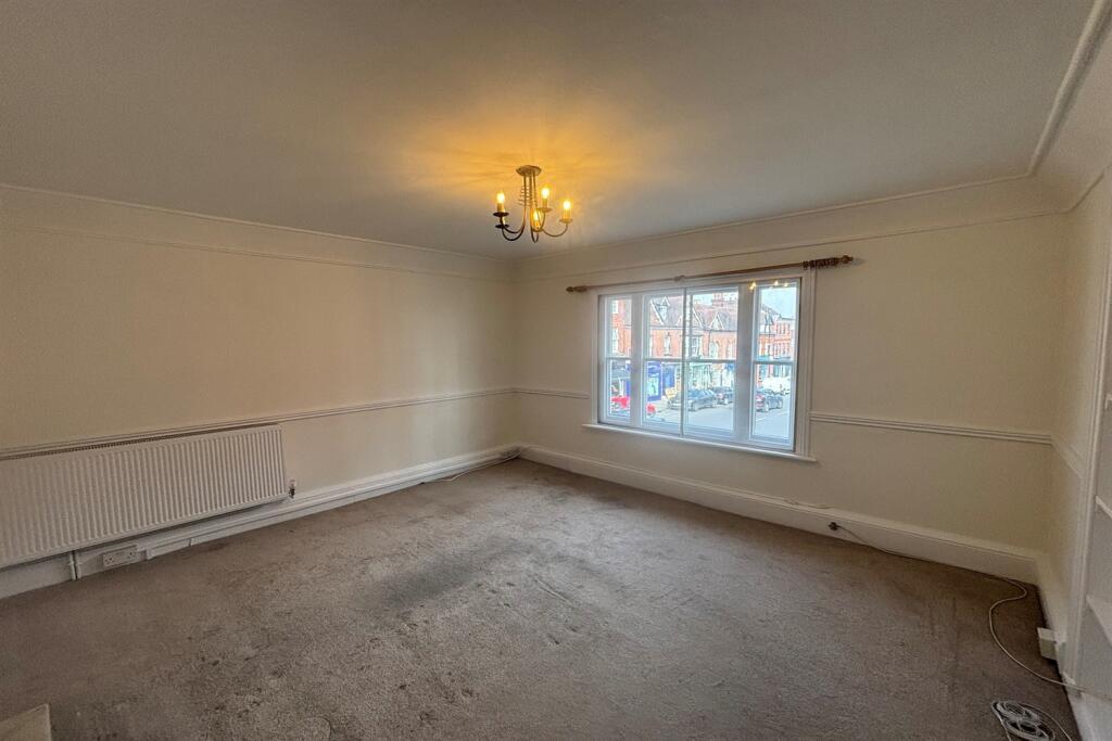 Apartment in Chichester, Midhurst - View 4