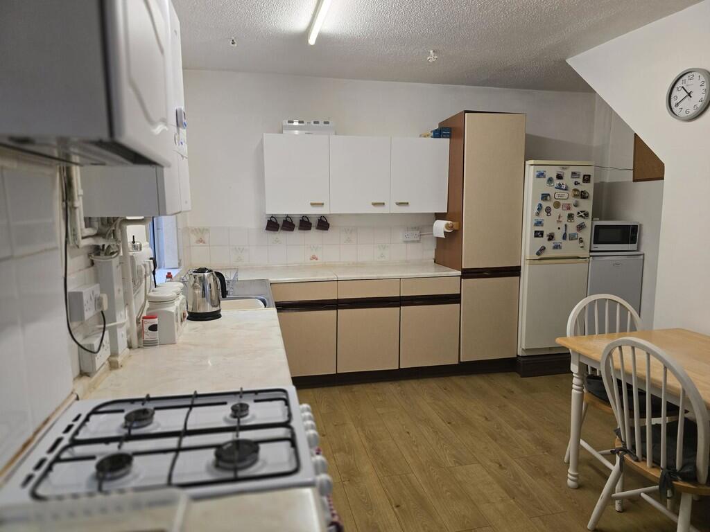Gibbon Drive, Lostock Gralam, Northwich photo 3