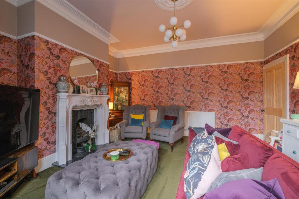 House in Bradford - View 4