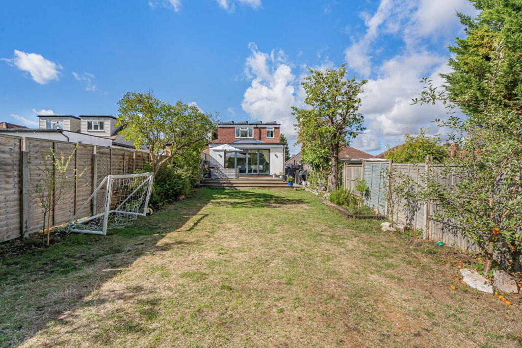 House in Mole Valley, Surrey - View 5