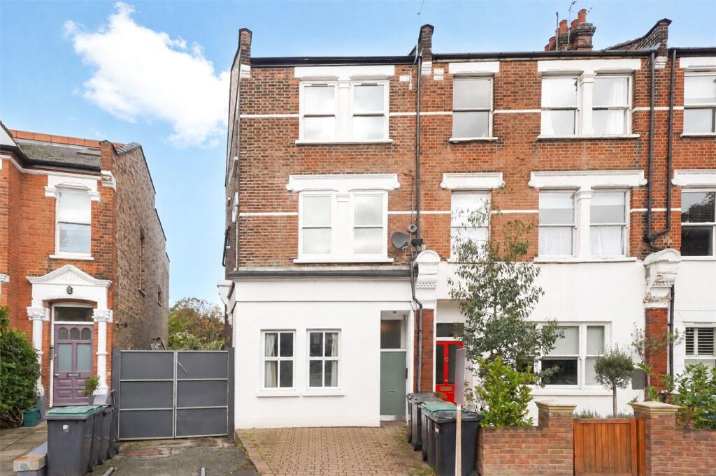 Main image of property: Weston Park, London, N8