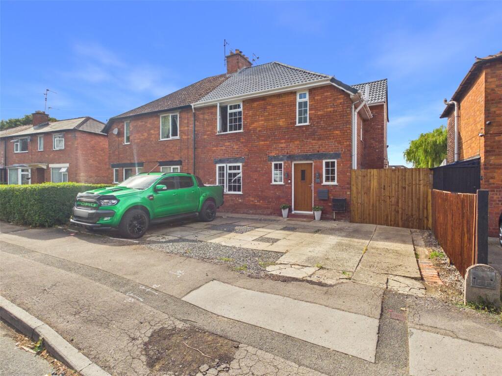 Main image of property: The Oval, Gloucester, GL1