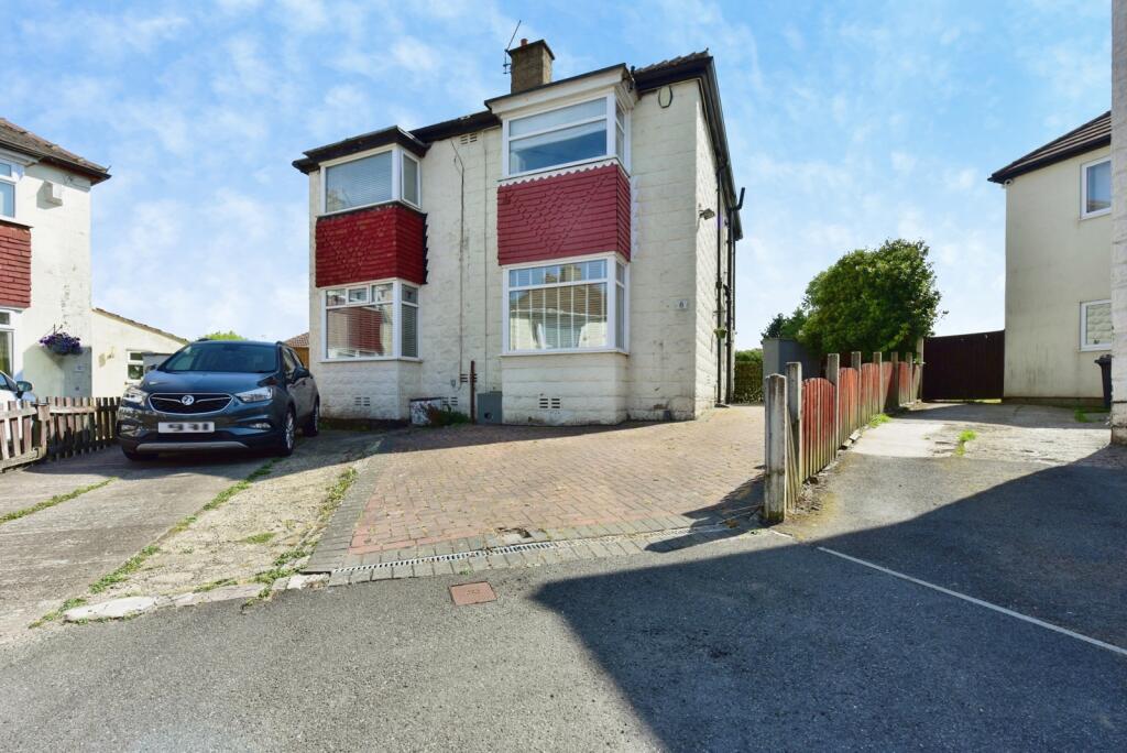 Main image of property: Chatsworth Park Rise, Sheffield, South Yorkshire, S12