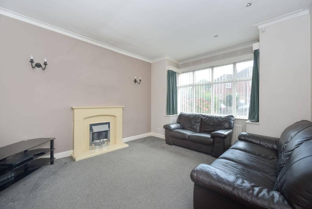 Mowson Crescent, Worrall, Sheffield, South Yorkshire, S35 photo 3