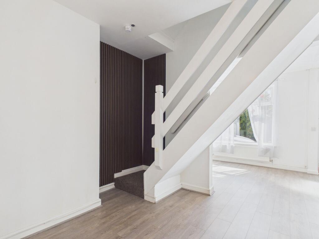 House in Barry - View 4
