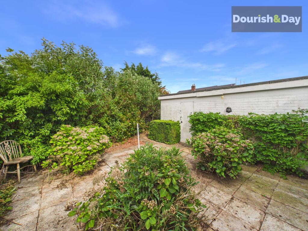 Redhill Gorse, Stafford, ST16 photo 4