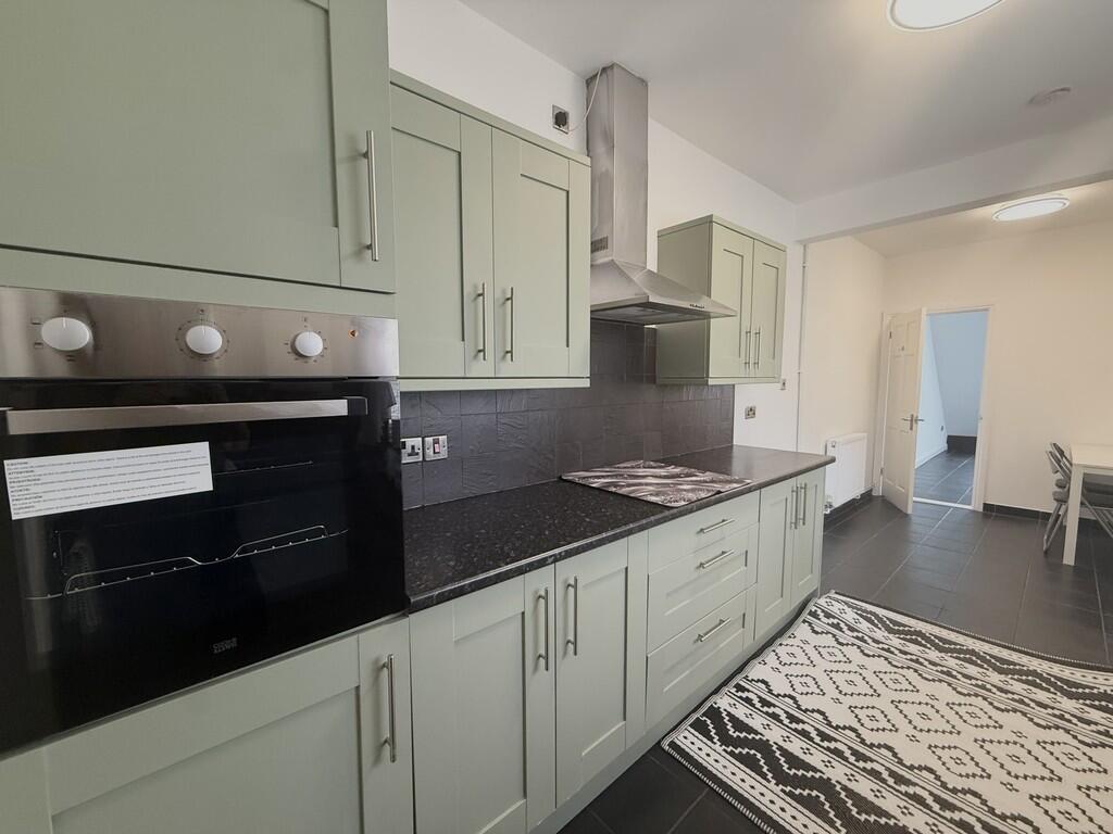 House in Portsmouth - View 5