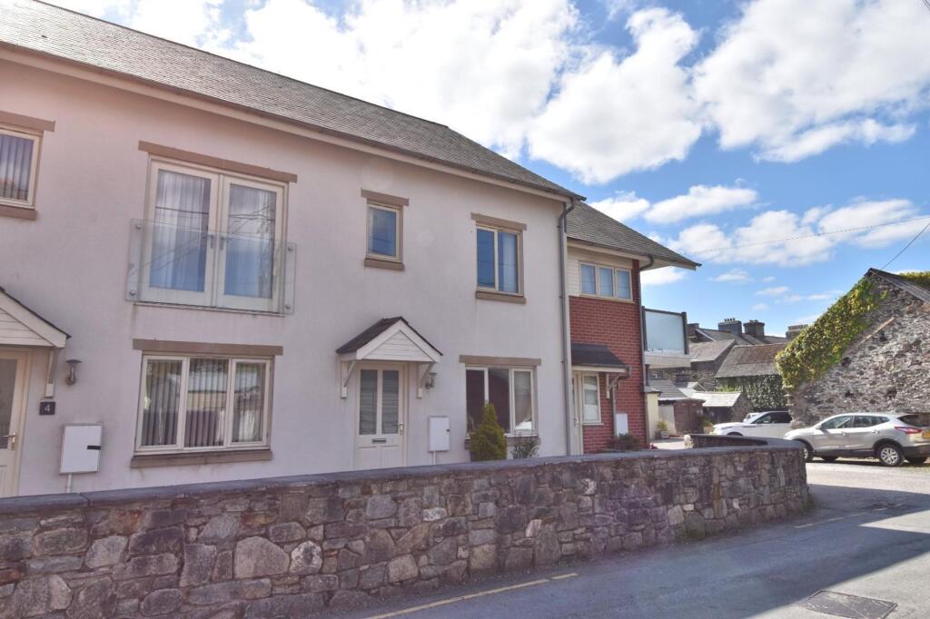 4-bed house on Arenig Street, Bala, LL23, £225,000