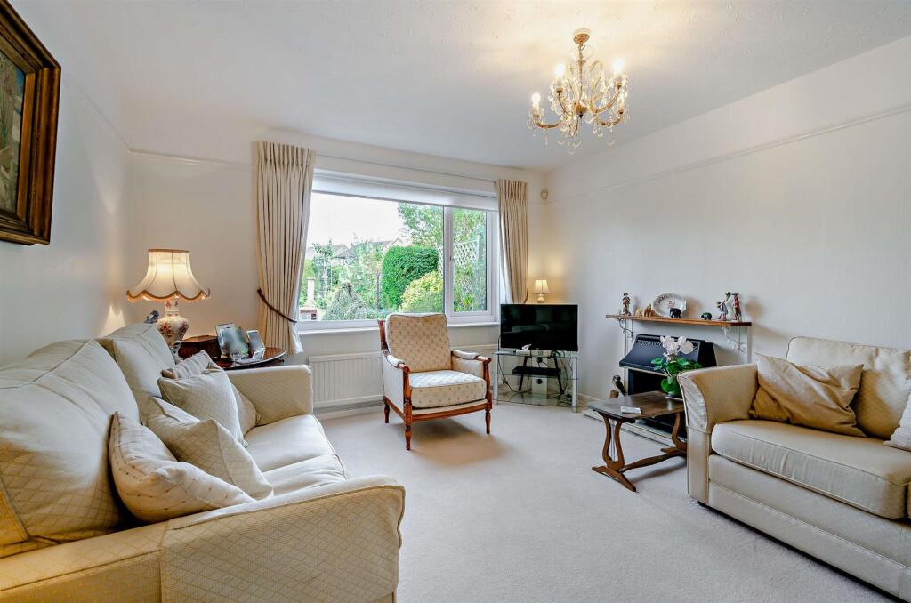 Partridge Way, Cirencester - View 6