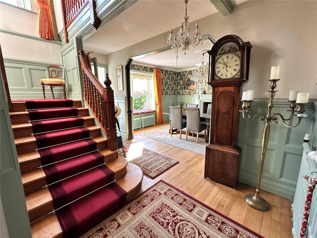 House in Southend-on-Sea - View 4