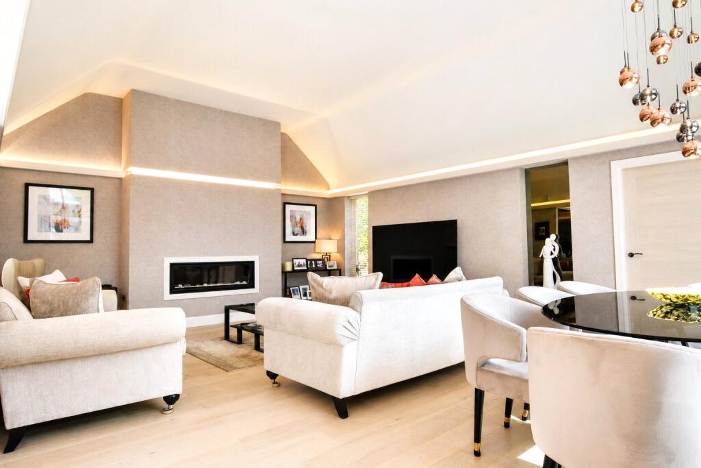 House in Northampton - View 4