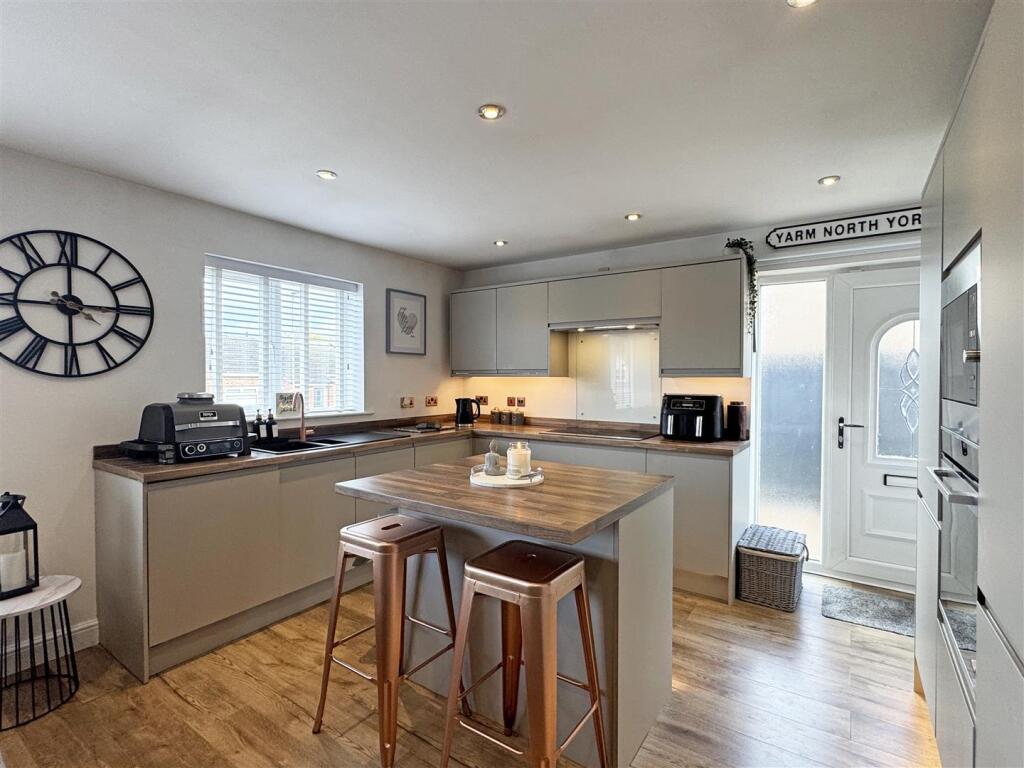 House in Yarm, Stockton-on-Tees - View 3