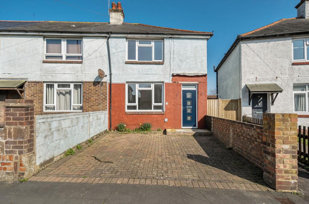Main image of property: Collyer Avenue, Bognor Regis, PO21