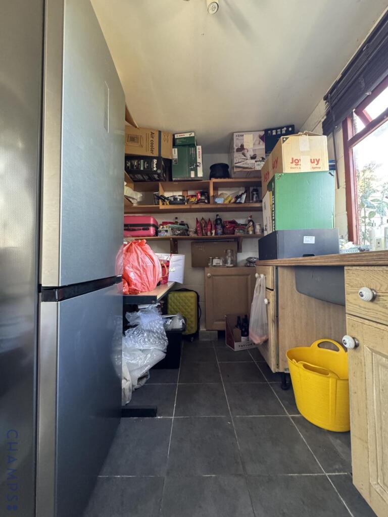 House in Twickenham - View 3