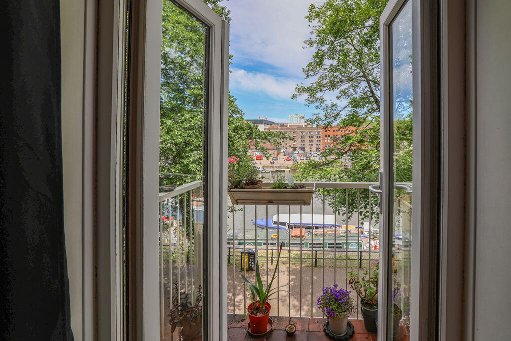 Main image of property: Merchants Quay, Bristol , BS1