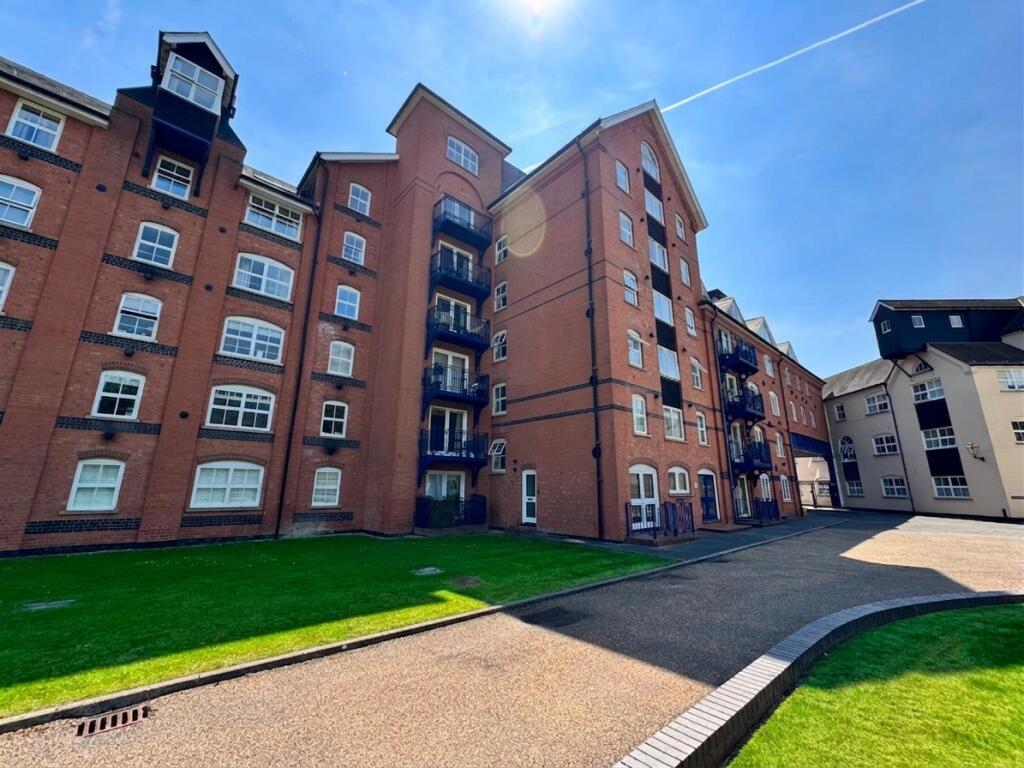 Main image of property: Sheering Lower Road, Sawbridgeworth, Essex, CM21