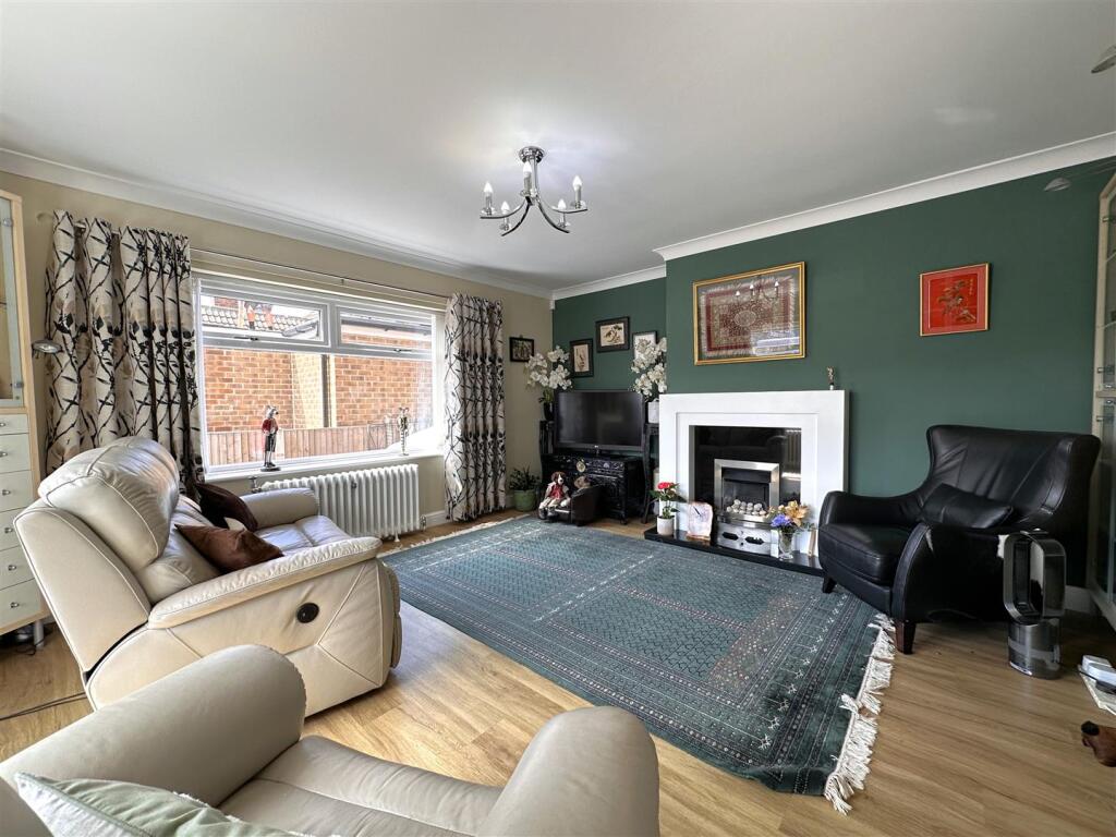 House in Newark and Sherwood, New Town, Newark - View 4