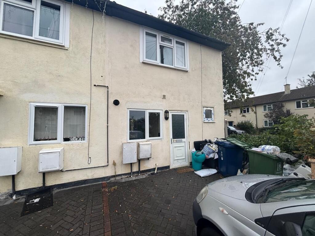 Main image of property: 2A Lakefield Road, Oxford