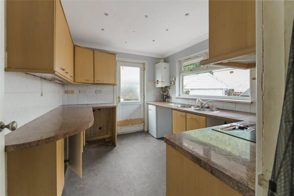 House in Glasgow, East Dunbartonshire - More