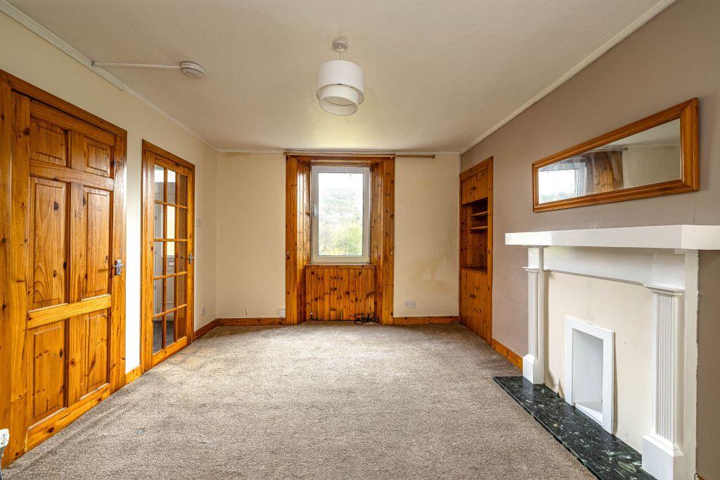 2 Albert Place, Galashiels, TD1 3DN photo 4