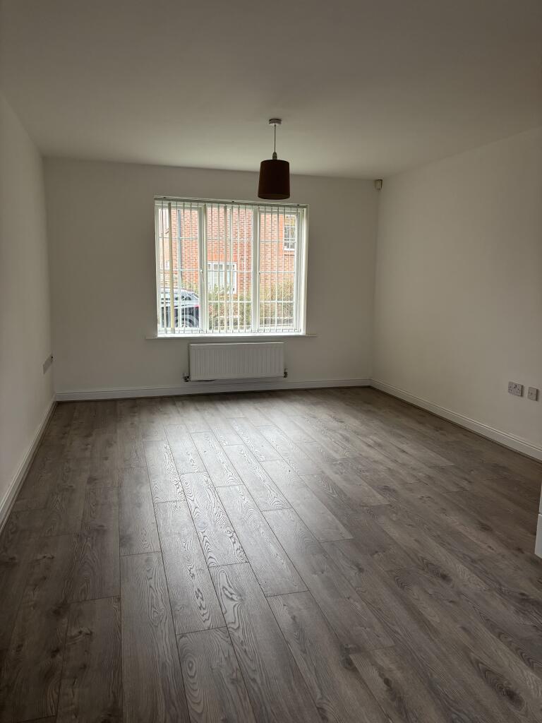 Boothdale Drive, Audenshaw photo 4