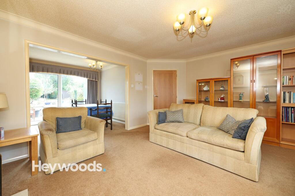 House in Newcastle-under-Lyme, Poolfields - View 5