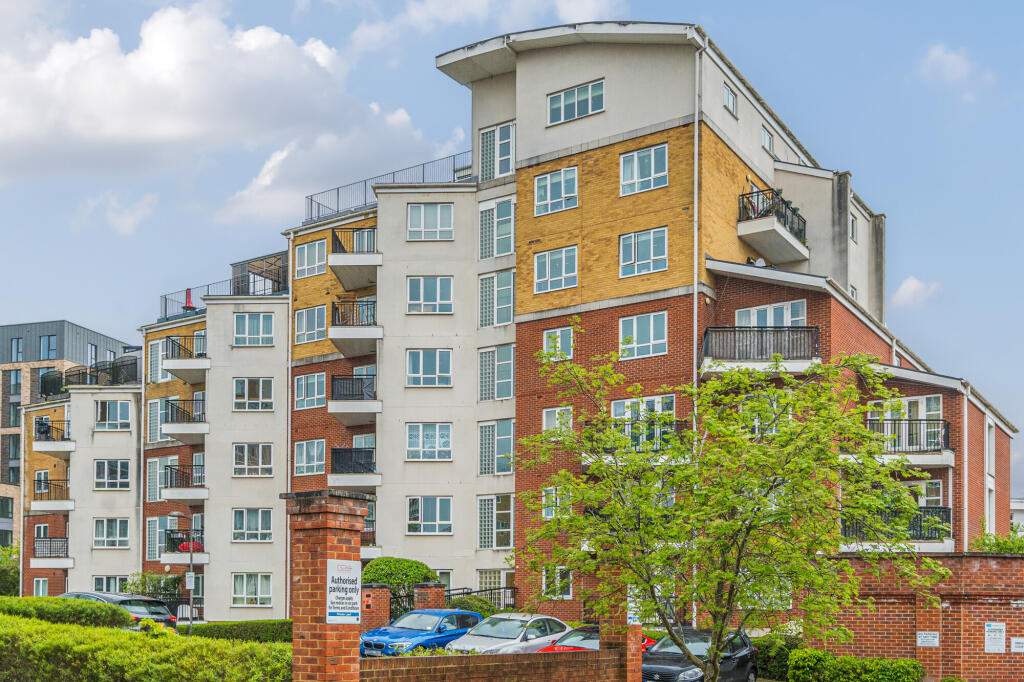 Main image of property: The Gateway, Watford, WD18