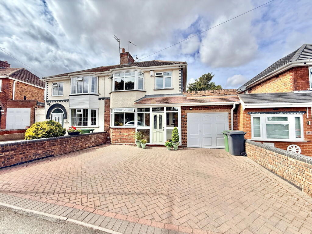 Main image of property: Fancourt Avenue, Penn, Wolverhampton