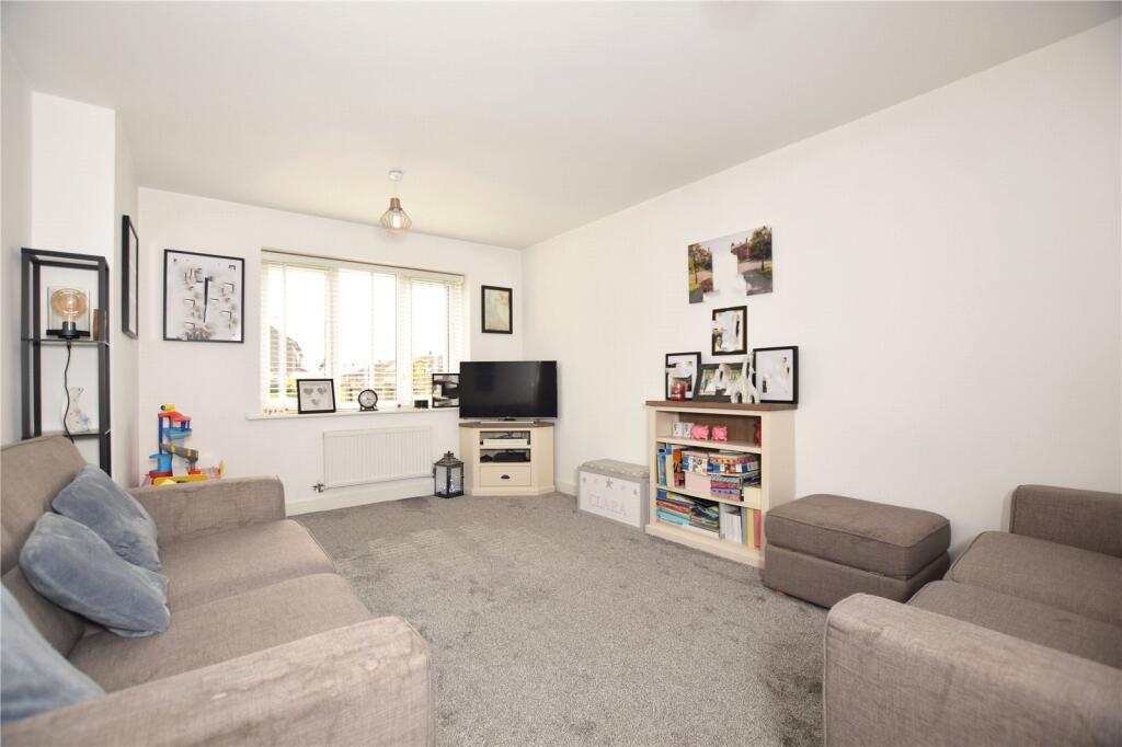 Latrigg Crescent, Middleton, Manchester, Greater Manchester, M24 photo 4