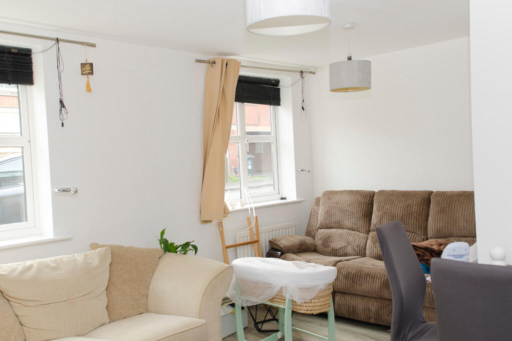 31, Kepwick Road photo 3