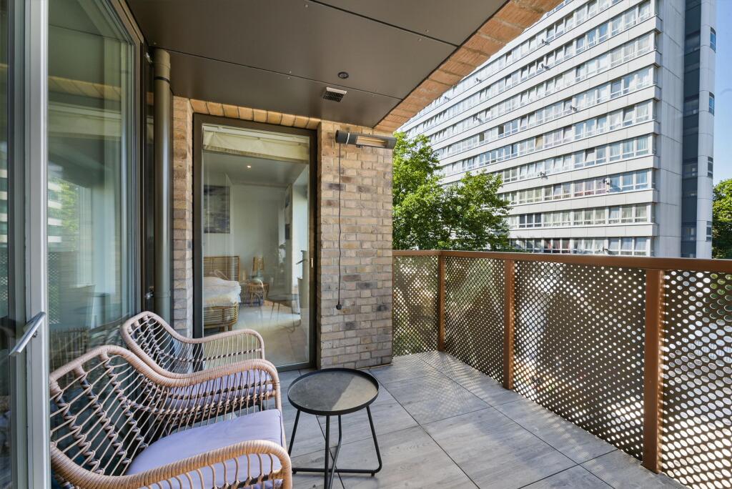 Apartment in London - View 3