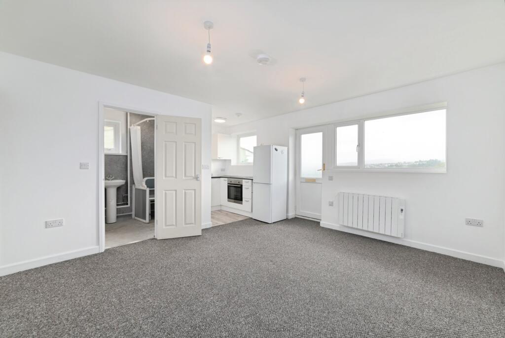 House in Goodwick, Fishguard and Goodwick - View 2