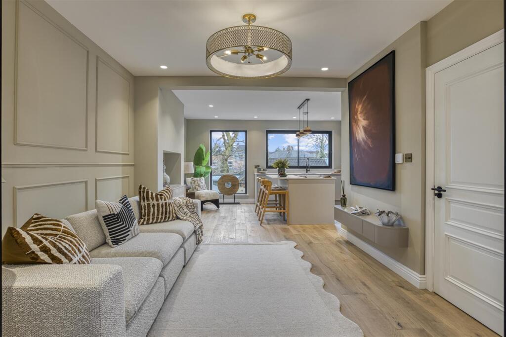 Main image of property: Fallow Court Avenue, North Finchley, London