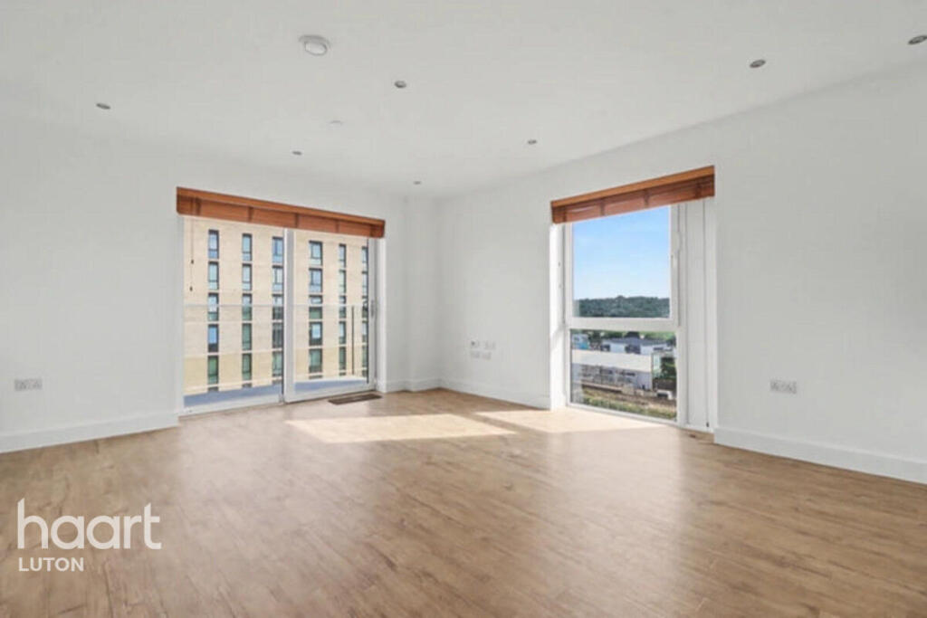 Apartment in Luton - View 3