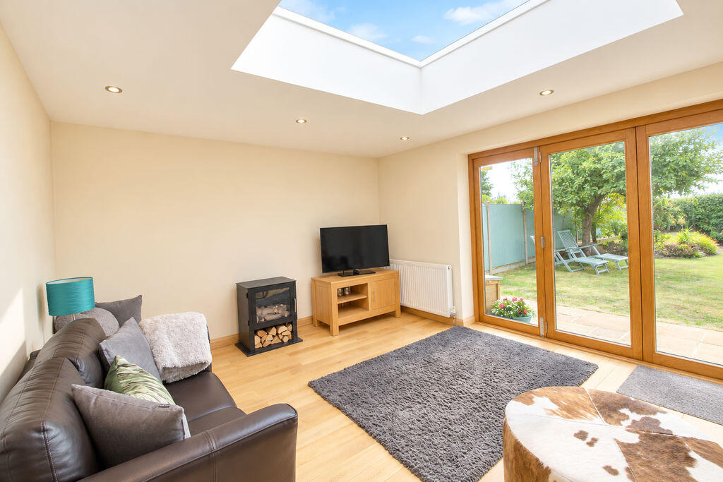 House in Enfield - View 5