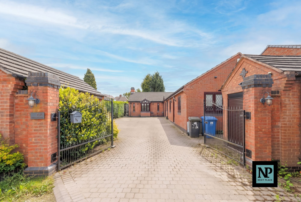 Main image of property: Amington Road, Tamworth, B77